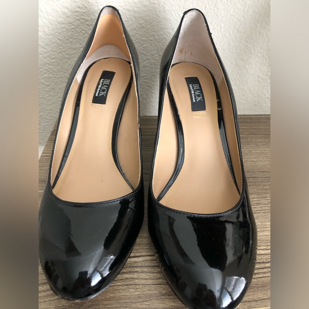 Saks fifth avenue black label wedges